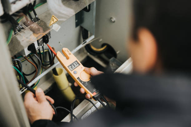 Professional Electrician in Cabana Colony, FL